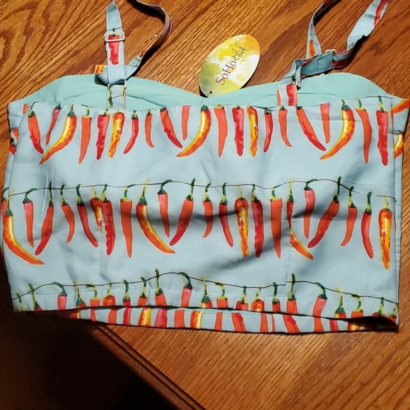 Hot pepper crop top - Picture 2 of 3